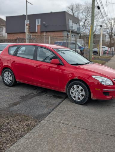 Hyundai elantra touring 2011 - Thumbnail 4