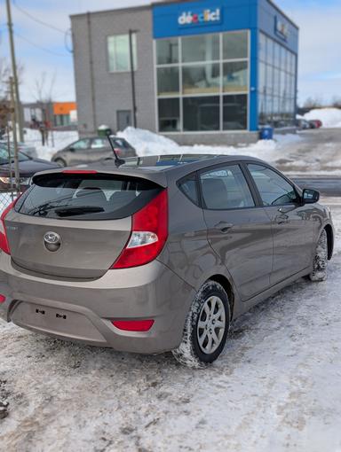 Hyundai accent hatchback 2013 - Thumbnail 5