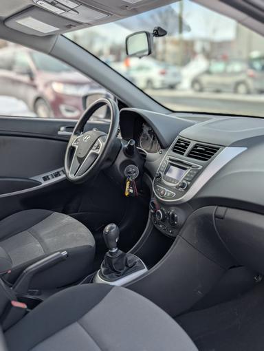 Hyundai accent hatchback 2013 - Thumbnail 10