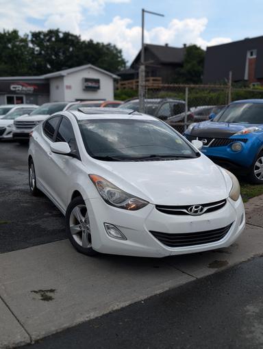 Hyundai Elantra 2013 - Thumbnail 3