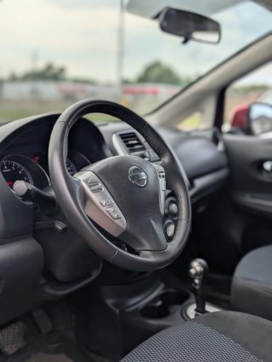 Nissan versa hatchback 2014 - Thumbnail 7