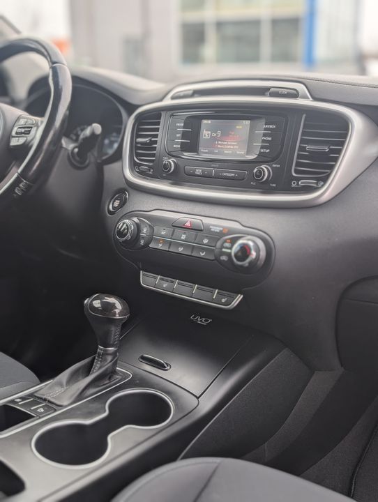 Kia Sorento 2016 - Image 12