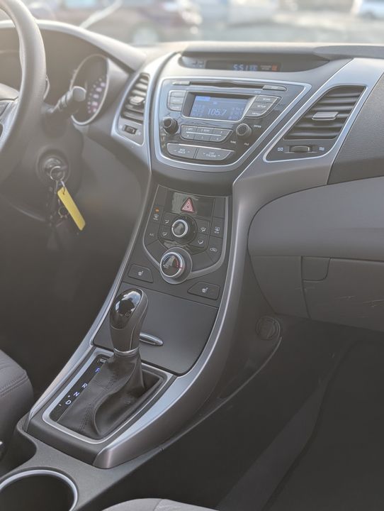 Hyundai Elantra 2014 - Image 11