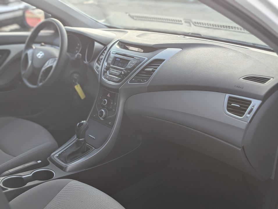 Hyundai Elantra 2014 - Image 10