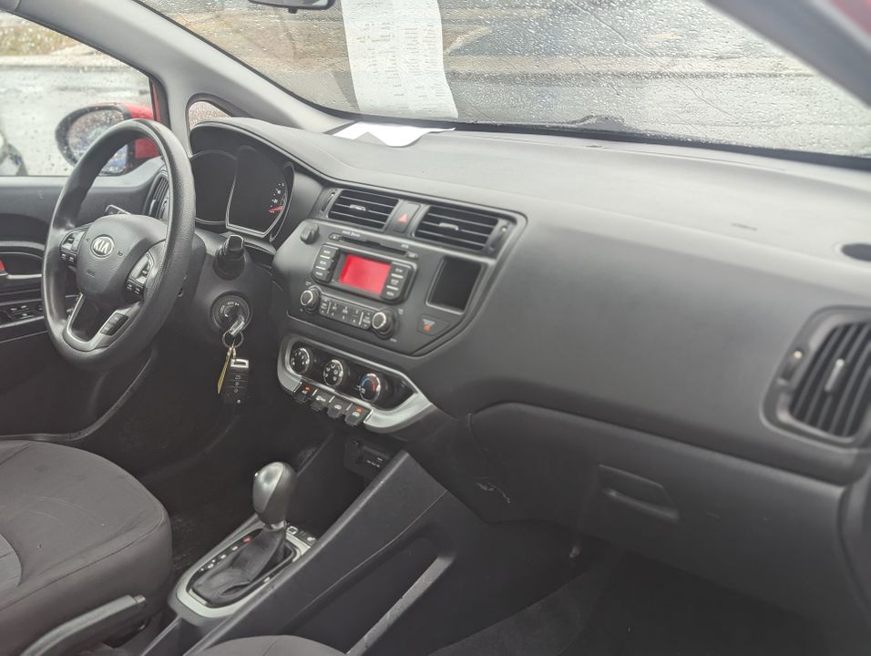 Kia Rio 2015 - Image 11