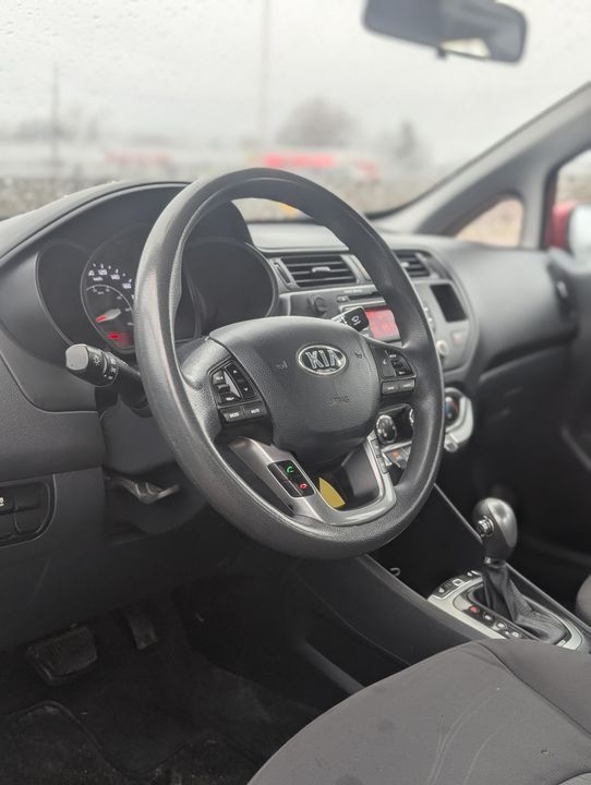 Kia Rio 2015 - Image 9