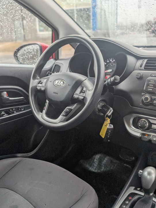 Kia Rio 2015 - Image 13