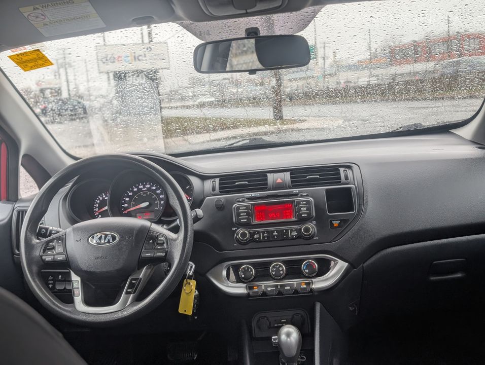 Kia Rio 2015 - Image 14