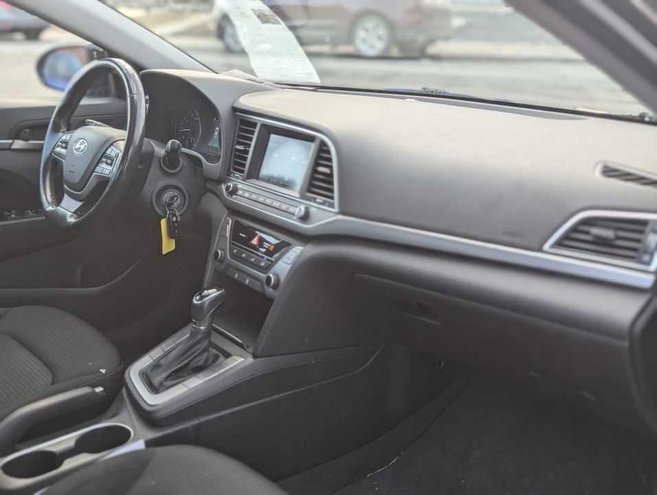 Hyundai Elantra 2018 - Image 13