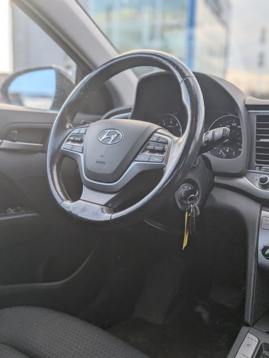 Hyundai Elantra 2018 - Image 15