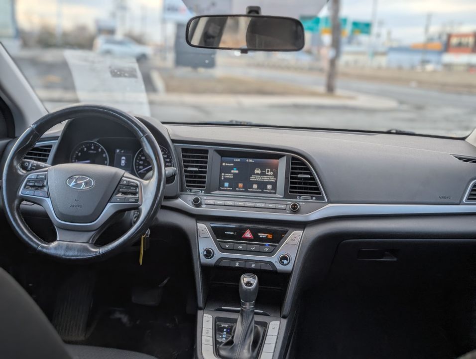 Hyundai Elantra 2018 - Image 16