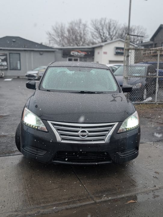 Nissan Sentra 2015 - Image 2