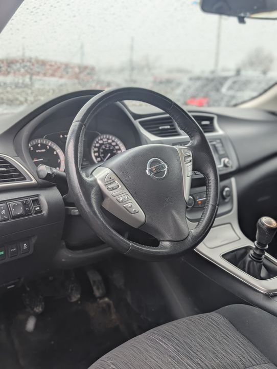 Nissan Sentra 2015 - Image 8