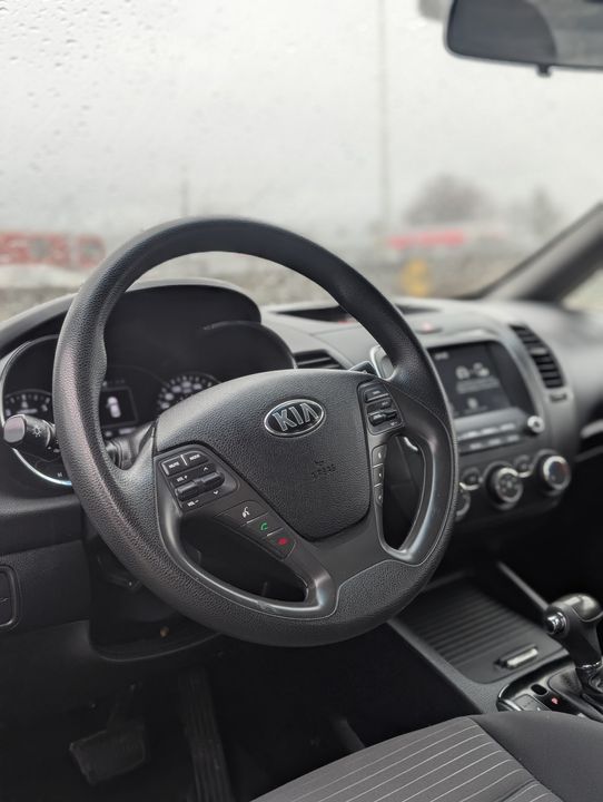 Kia Forte 2017 - Image 9