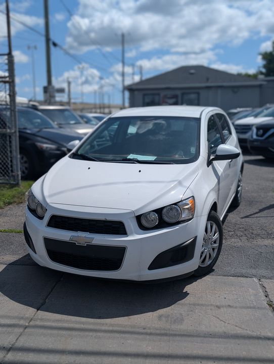 Chevrolet Sonic 2012 - Image 2