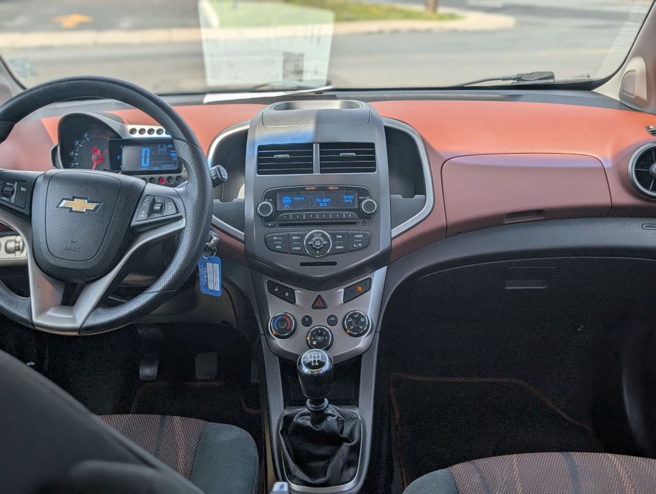 Chevrolet Sonic 2012 - Image 13